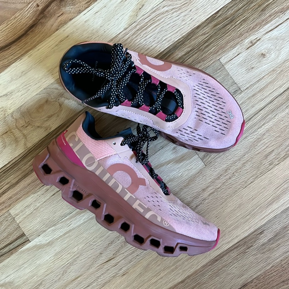 On Women’s Cloudmonster Running Sneakers in Pink - EUC